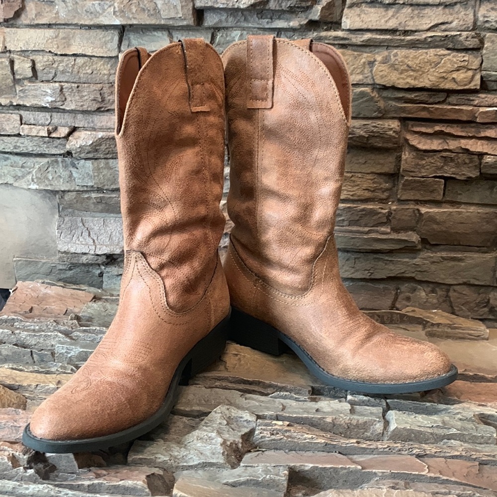 Rampage Boots Size 7